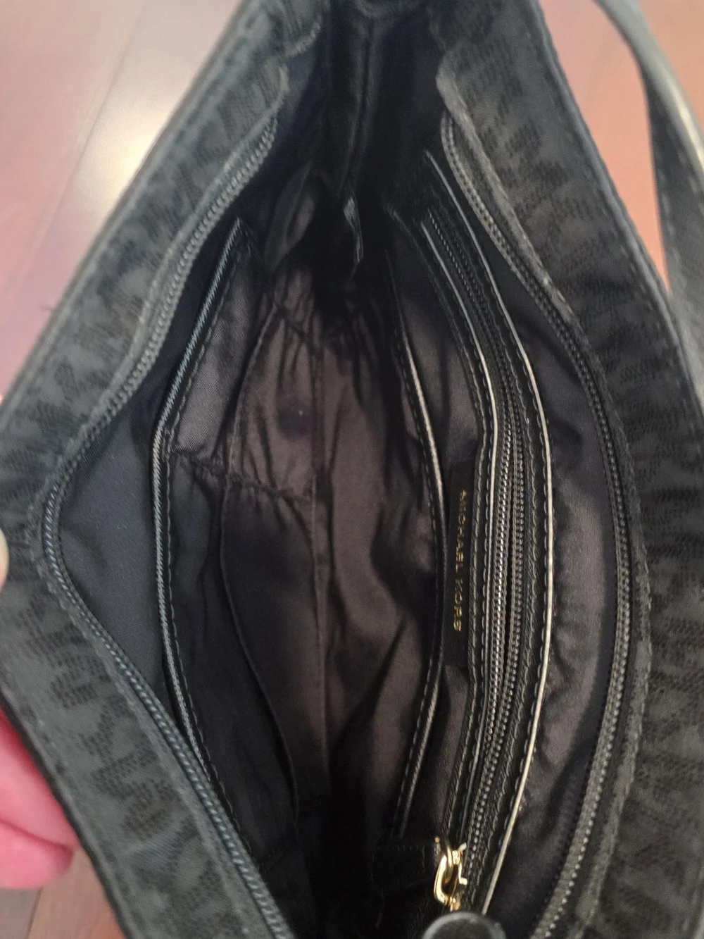 Michael Kors Black Crossbody Bag - Sleek Everyday Carry